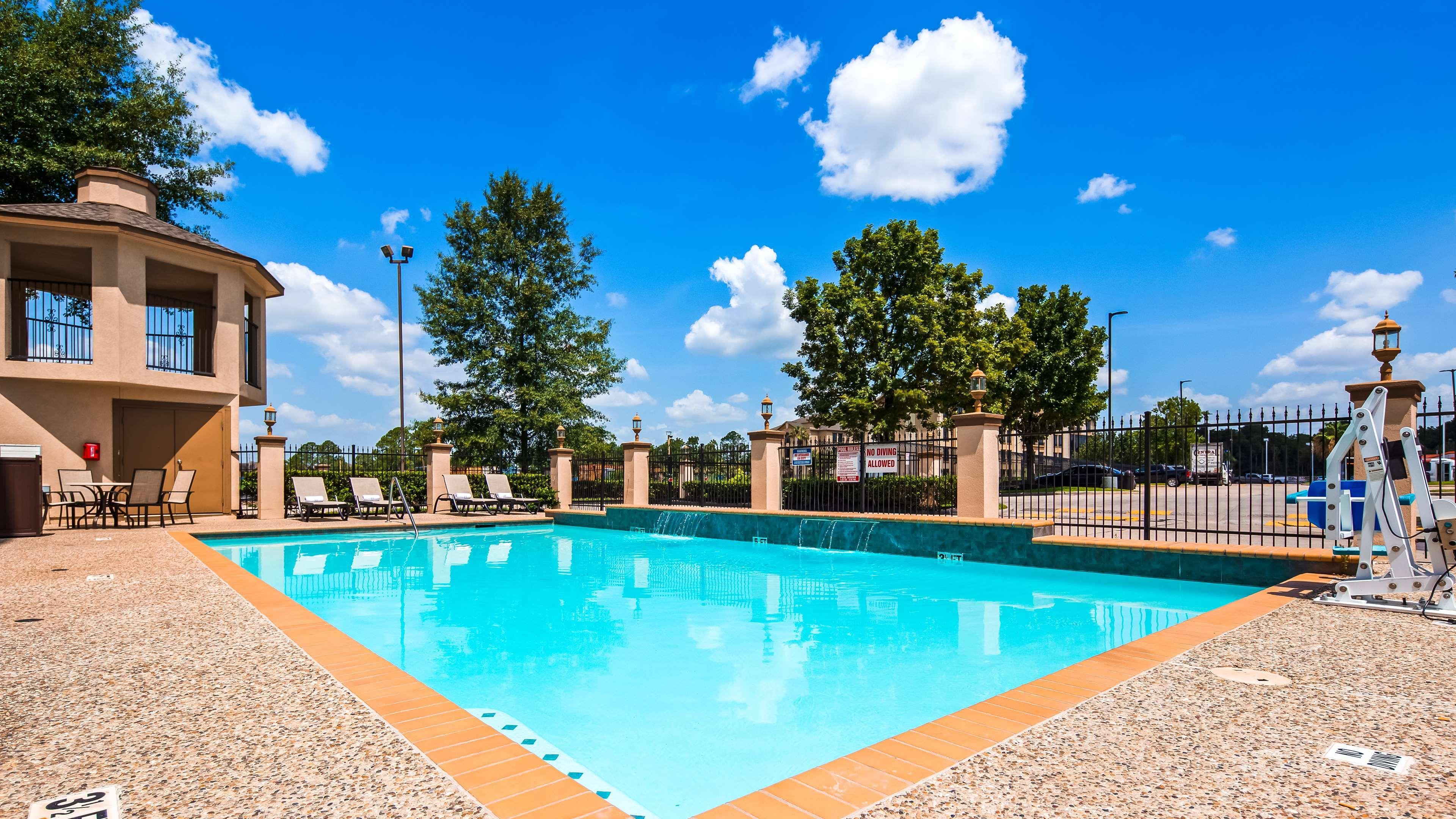 Best Western Plus North Houston Inn & Suites Exteriör bild
